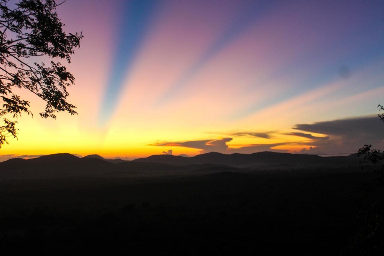 Camellia Resort And Spa Sigiriya Luaran gambar